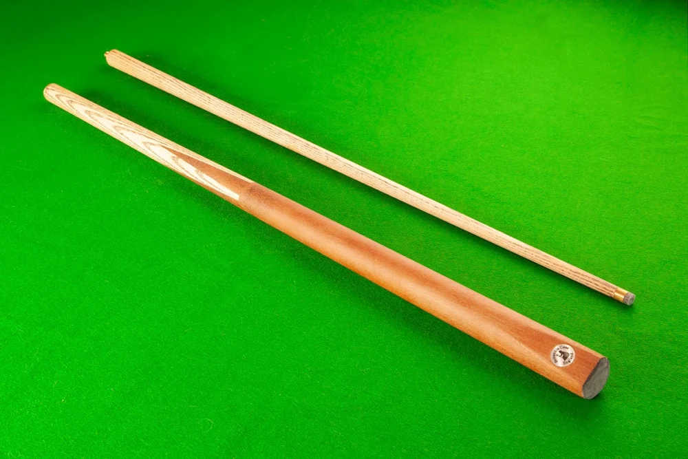 Britannia Club Two Piece Pool Cue